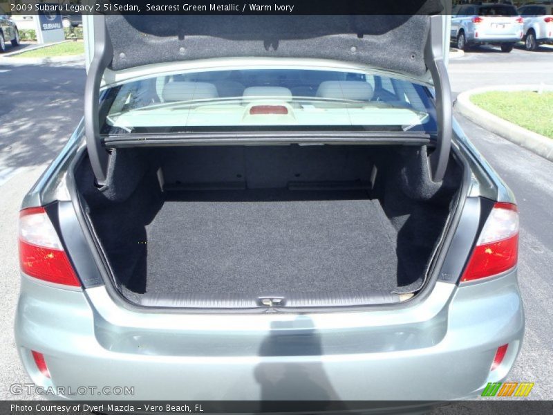 Seacrest Green Metallic / Warm Ivory 2009 Subaru Legacy 2.5i Sedan