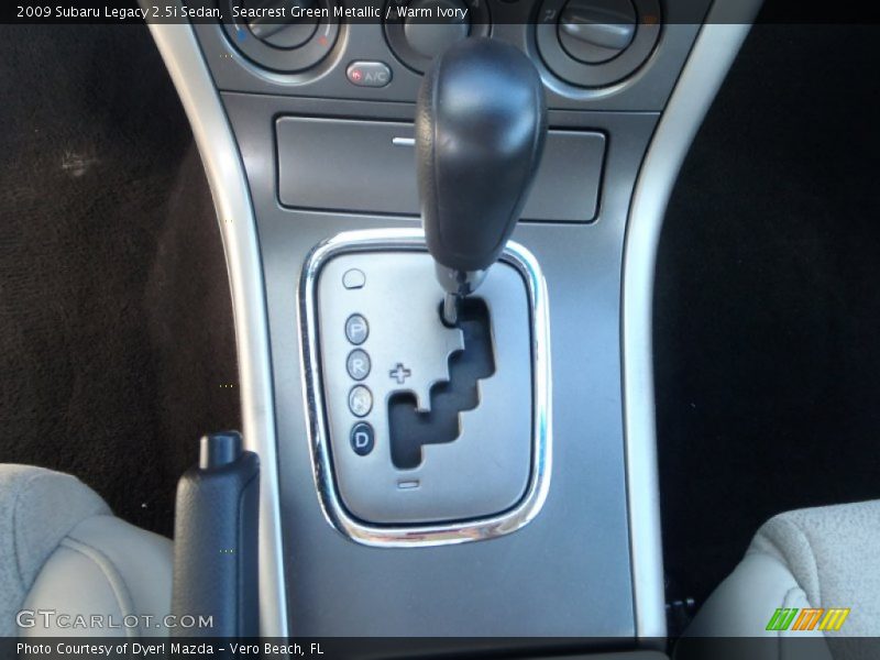 Seacrest Green Metallic / Warm Ivory 2009 Subaru Legacy 2.5i Sedan