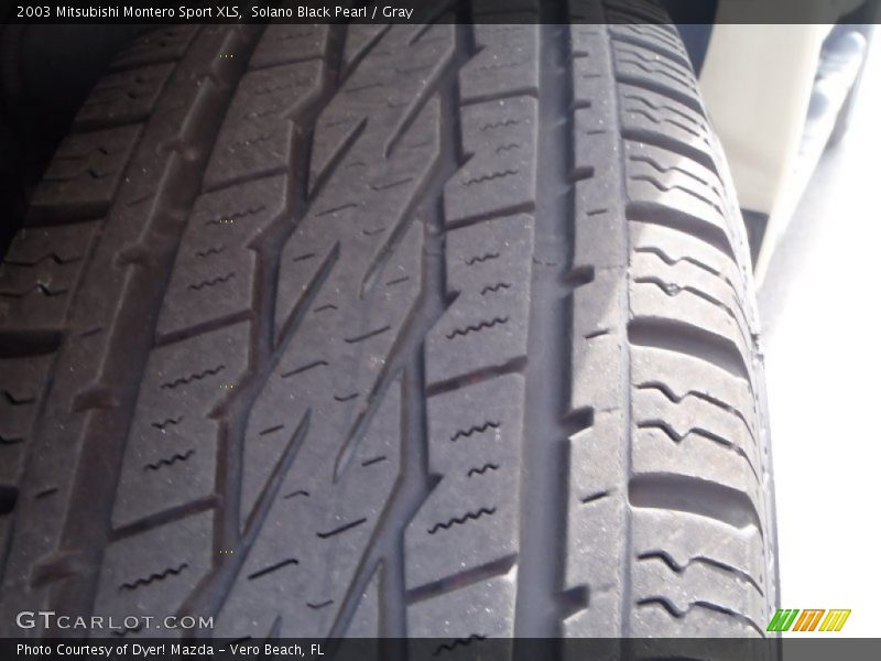 Solano Black Pearl / Gray 2003 Mitsubishi Montero Sport XLS