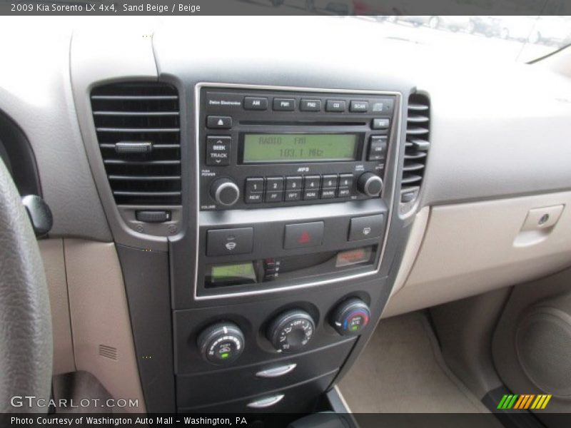 Sand Beige / Beige 2009 Kia Sorento LX 4x4
