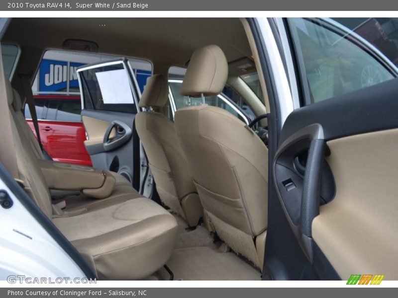 Super White / Sand Beige 2010 Toyota RAV4 I4
