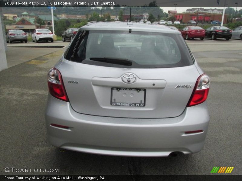 Classic Silver Metallic / Dark Charcoal 2009 Toyota Matrix 1.8