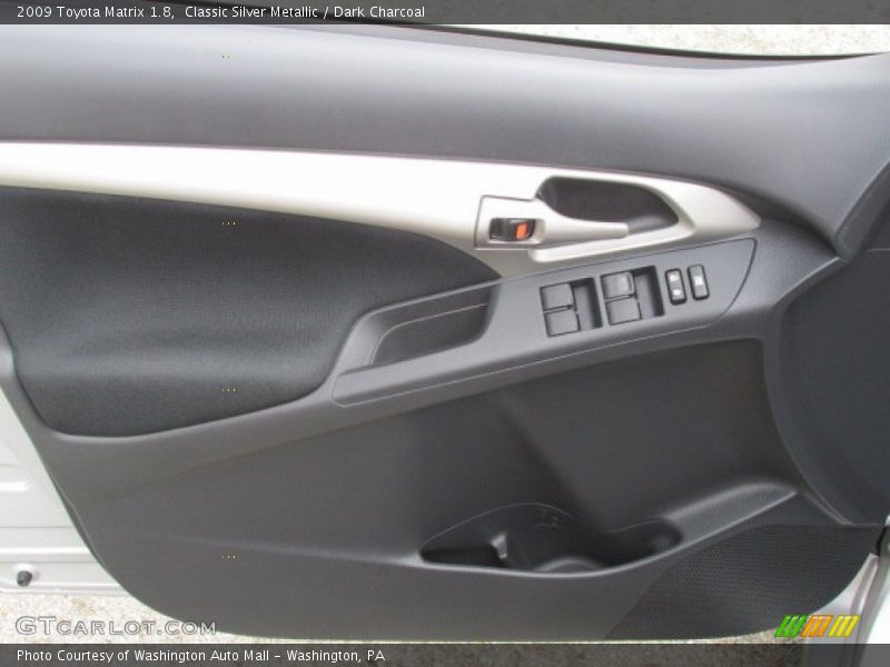 Classic Silver Metallic / Dark Charcoal 2009 Toyota Matrix 1.8