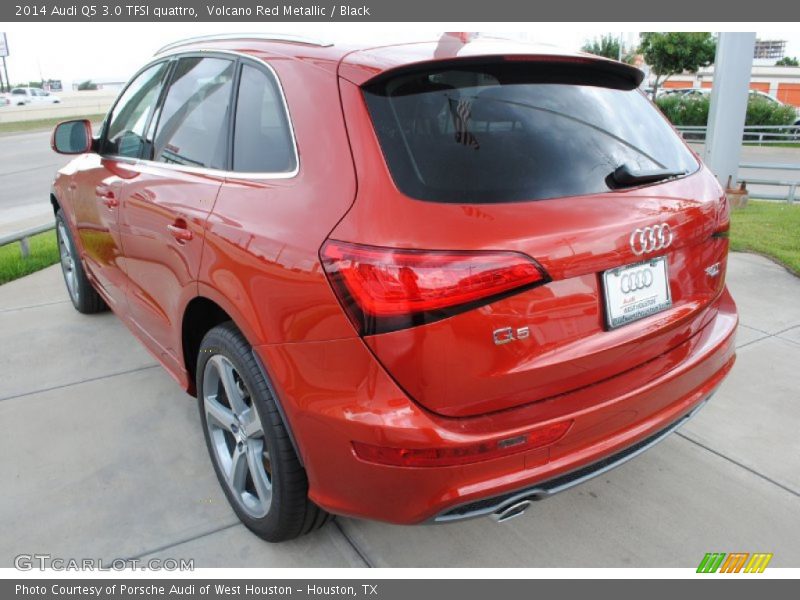Volcano Red Metallic / Black 2014 Audi Q5 3.0 TFSI quattro