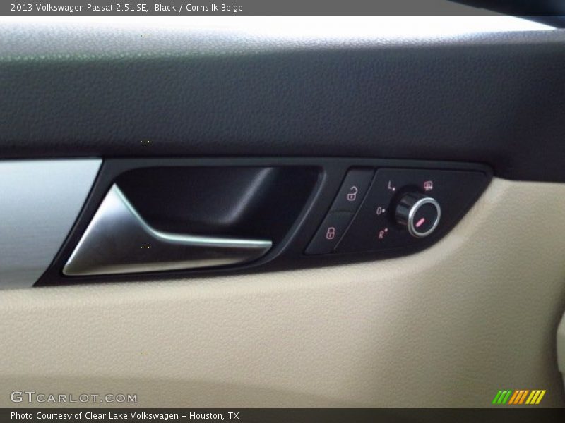 Black / Cornsilk Beige 2013 Volkswagen Passat 2.5L SE