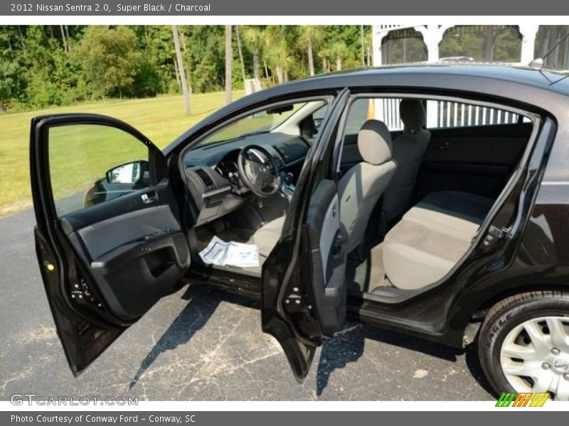 Super Black / Charcoal 2012 Nissan Sentra 2.0