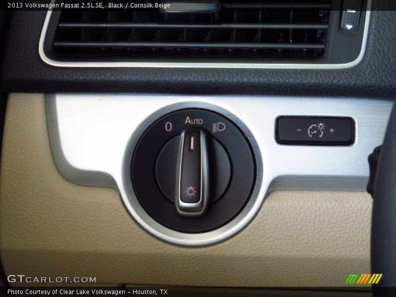Black / Cornsilk Beige 2013 Volkswagen Passat 2.5L SE