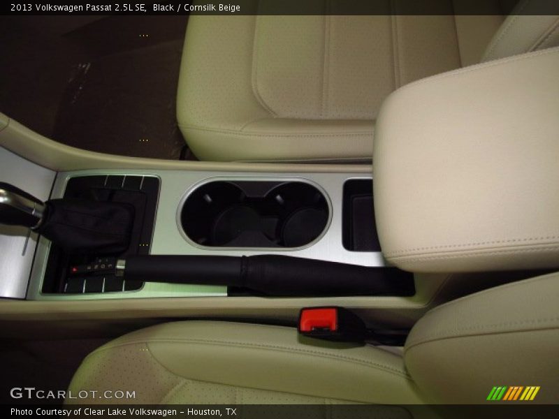 Black / Cornsilk Beige 2013 Volkswagen Passat 2.5L SE