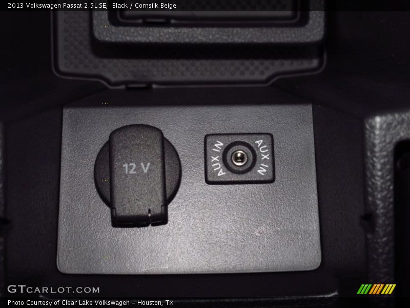 Black / Cornsilk Beige 2013 Volkswagen Passat 2.5L SE