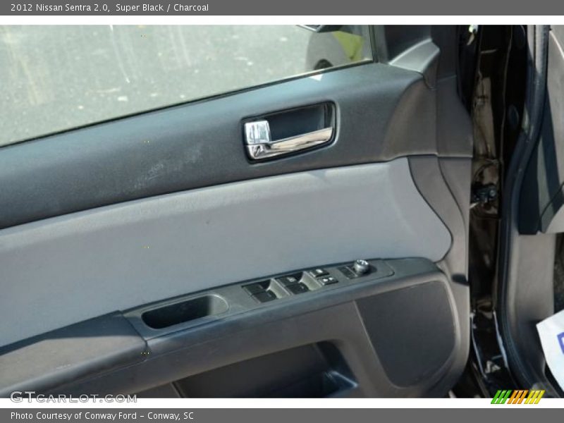 Super Black / Charcoal 2012 Nissan Sentra 2.0