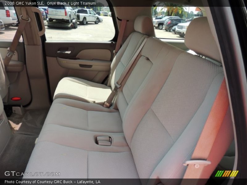 Onyx Black / Light Titanium 2008 GMC Yukon SLE