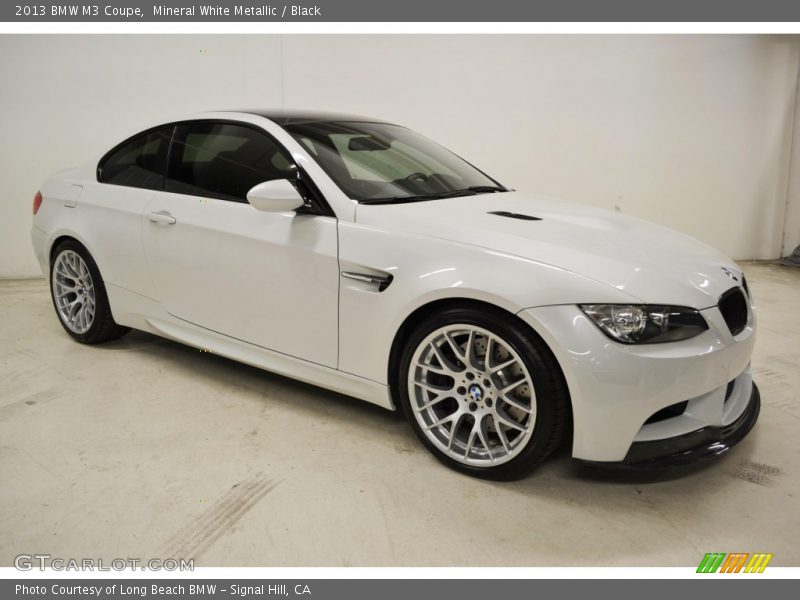 Front 3/4 View of 2013 M3 Coupe