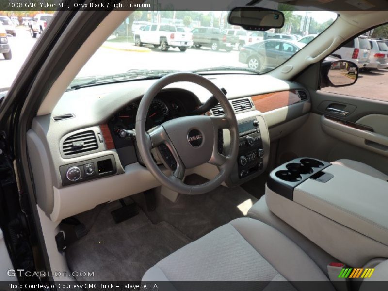 Onyx Black / Light Titanium 2008 GMC Yukon SLE
