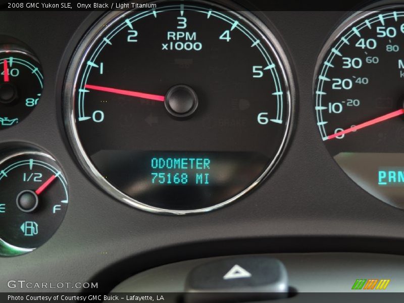 Onyx Black / Light Titanium 2008 GMC Yukon SLE