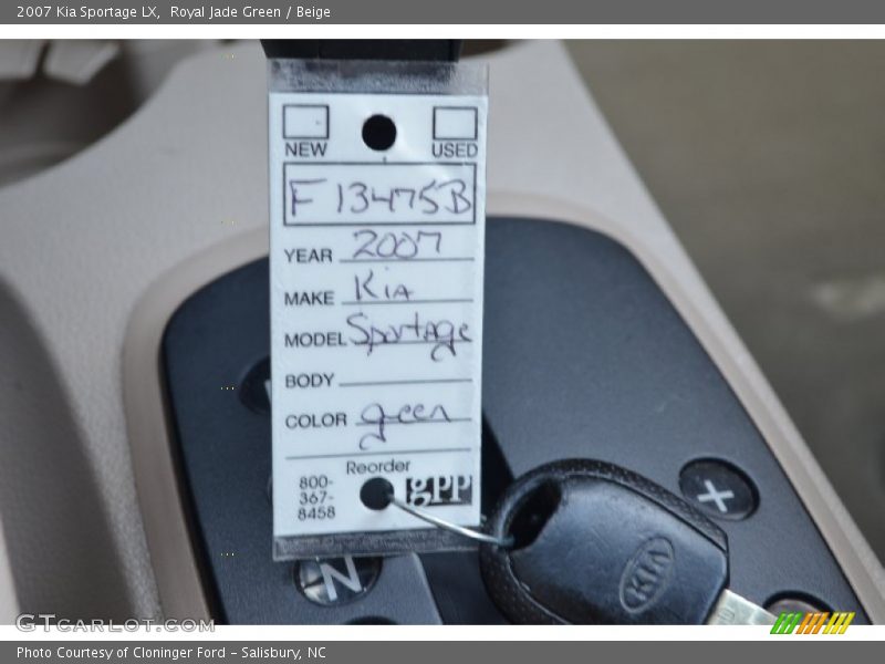 Royal Jade Green / Beige 2007 Kia Sportage LX