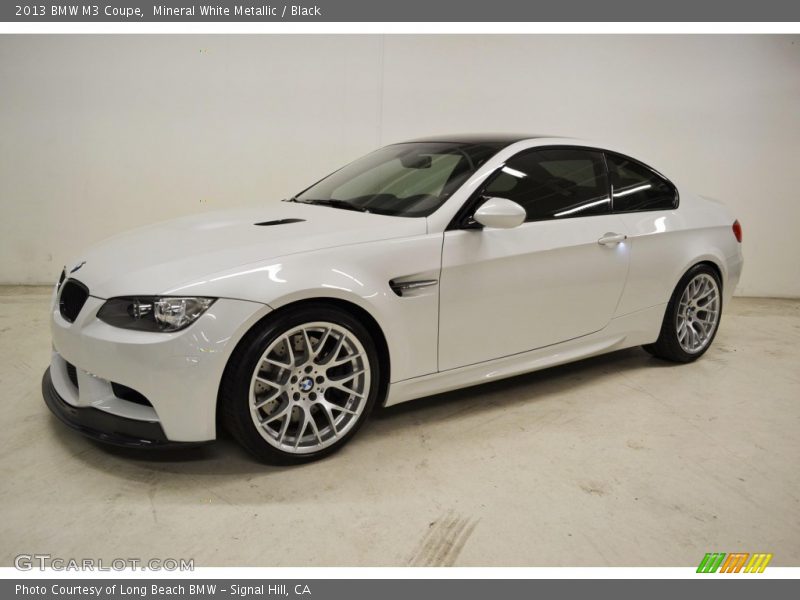 Front 3/4 View of 2013 M3 Coupe