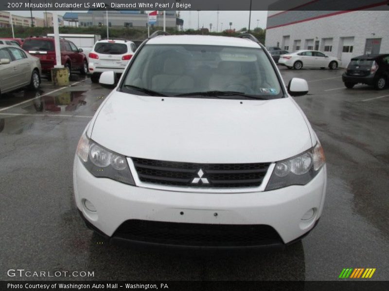 Diamond White Pearl / Beige 2007 Mitsubishi Outlander LS 4WD