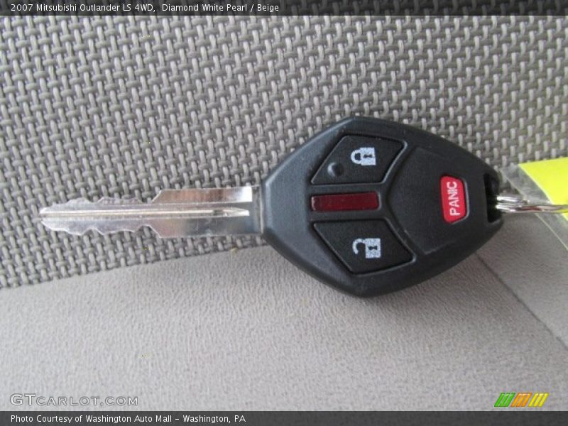 Diamond White Pearl / Beige 2007 Mitsubishi Outlander LS 4WD