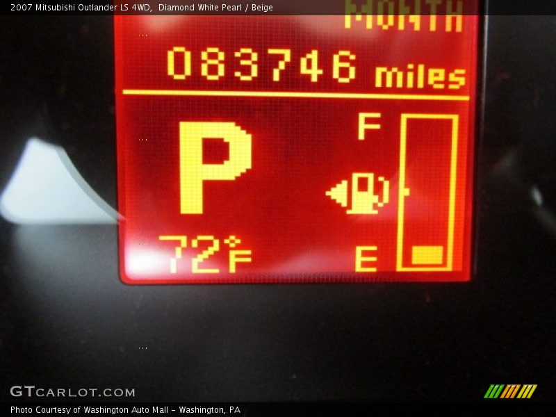 Diamond White Pearl / Beige 2007 Mitsubishi Outlander LS 4WD