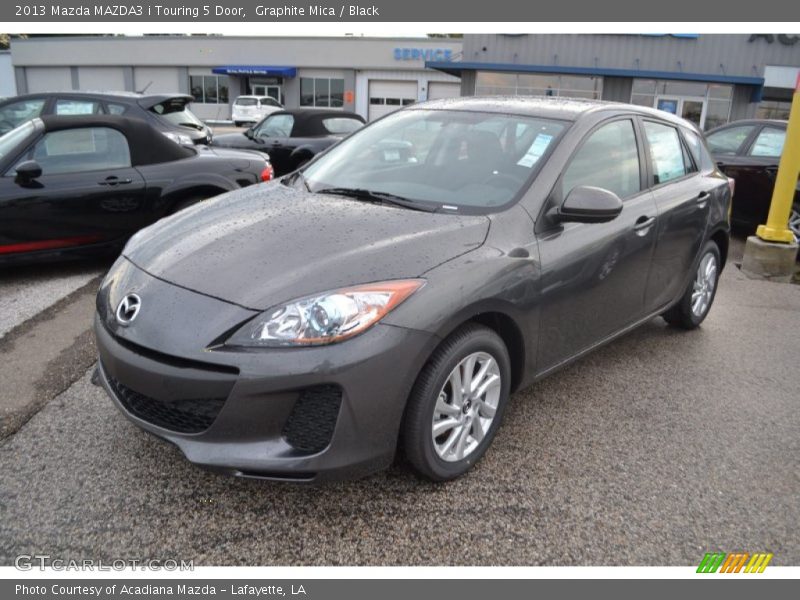 Front 3/4 View of 2013 MAZDA3 i Touring 5 Door