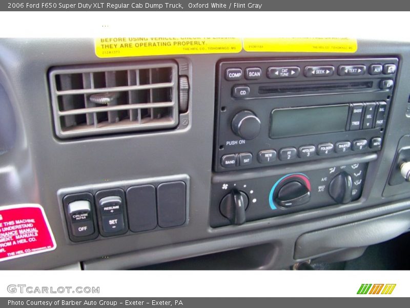 Oxford White / Flint Gray 2006 Ford F650 Super Duty XLT Regular Cab Dump Truck