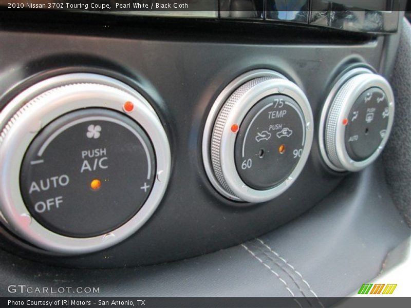 Controls of 2010 370Z Touring Coupe