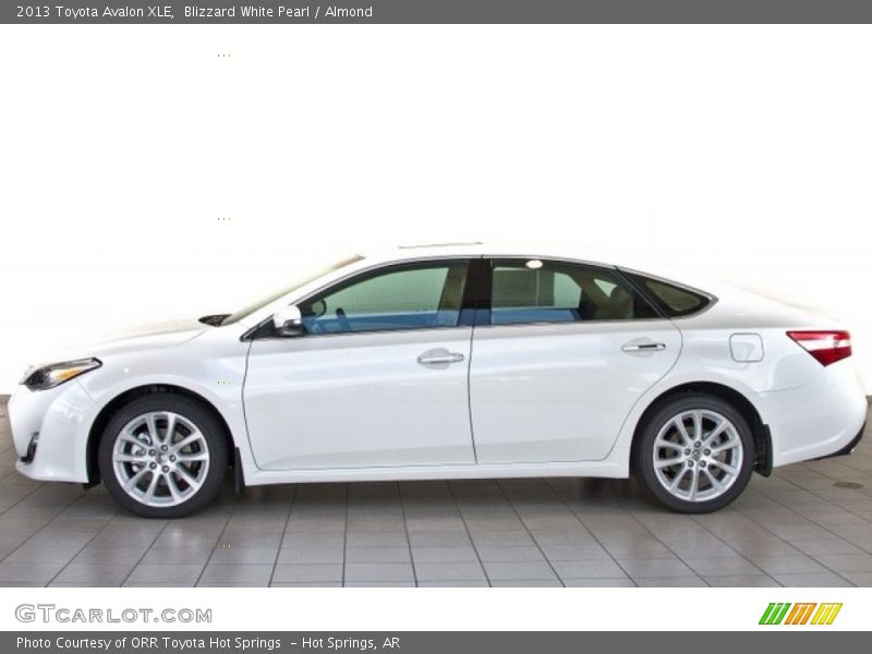Blizzard White Pearl / Almond 2013 Toyota Avalon XLE
