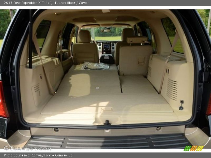  2013 Expedition XLT 4x4 Trunk