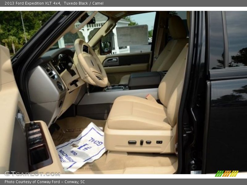 Tuxedo Black / Camel 2013 Ford Expedition XLT 4x4