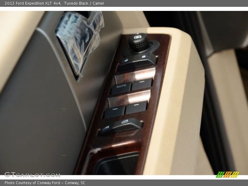 Controls of 2013 Expedition XLT 4x4