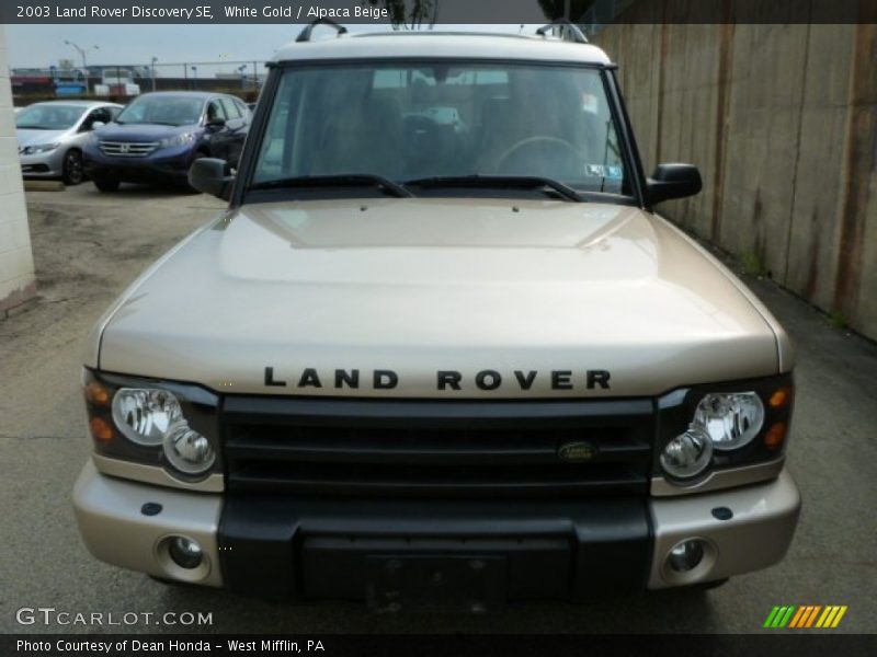 White Gold / Alpaca Beige 2003 Land Rover Discovery SE