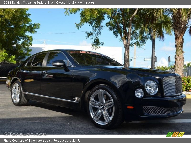 Front 3/4 View of 2011 Mulsanne Sedan