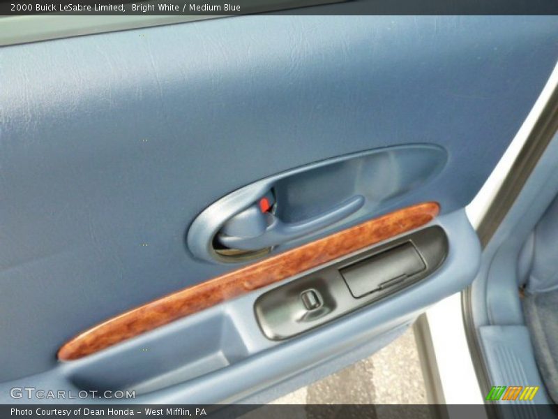 Bright White / Medium Blue 2000 Buick LeSabre Limited