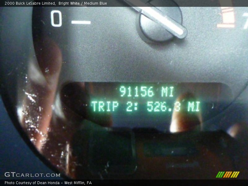 Bright White / Medium Blue 2000 Buick LeSabre Limited