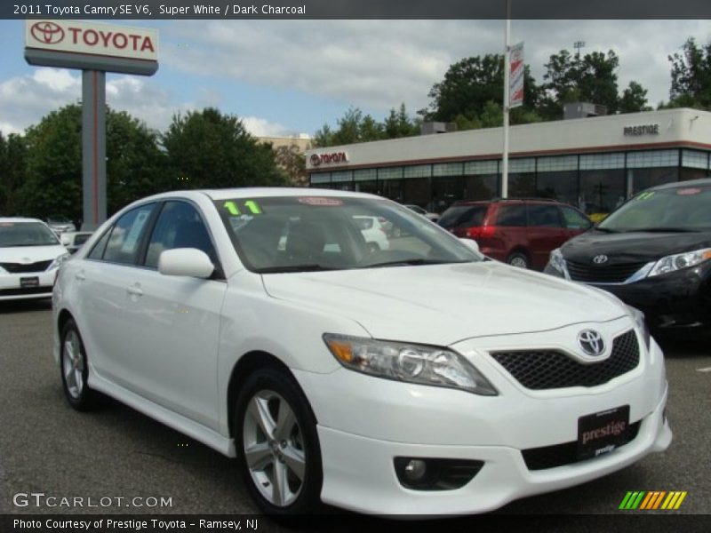Super White / Dark Charcoal 2011 Toyota Camry SE V6