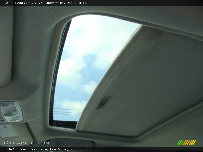 Super White / Dark Charcoal 2011 Toyota Camry SE V6