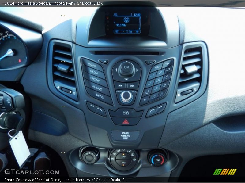 Ingot Silver / Charcoal Black 2014 Ford Fiesta S Sedan