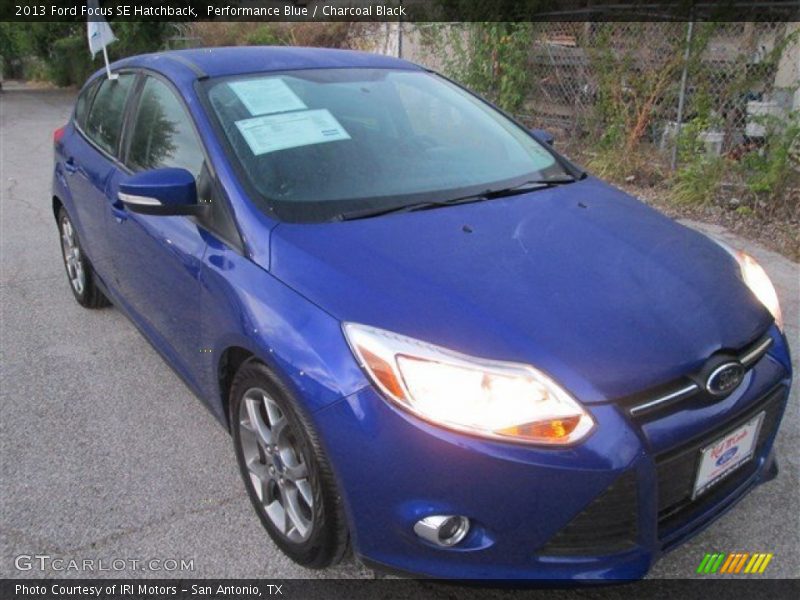 Performance Blue / Charcoal Black 2013 Ford Focus SE Hatchback