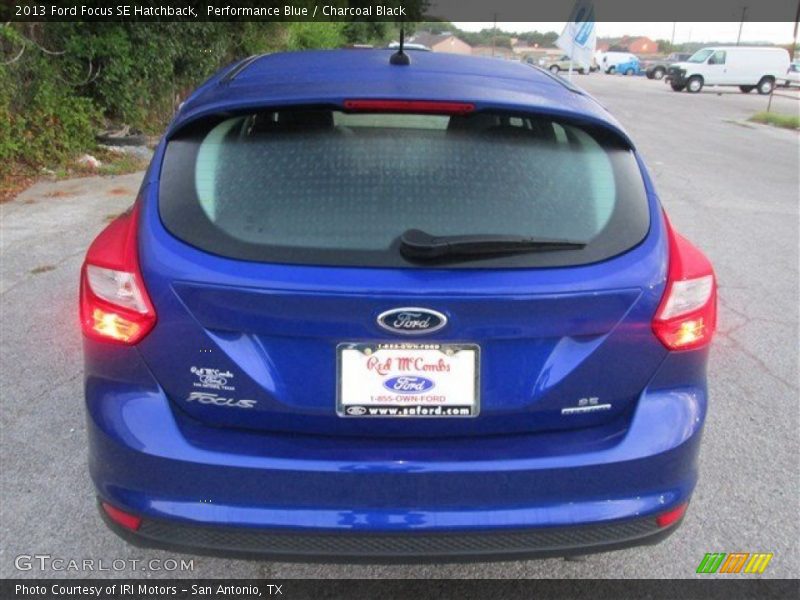 Performance Blue / Charcoal Black 2013 Ford Focus SE Hatchback