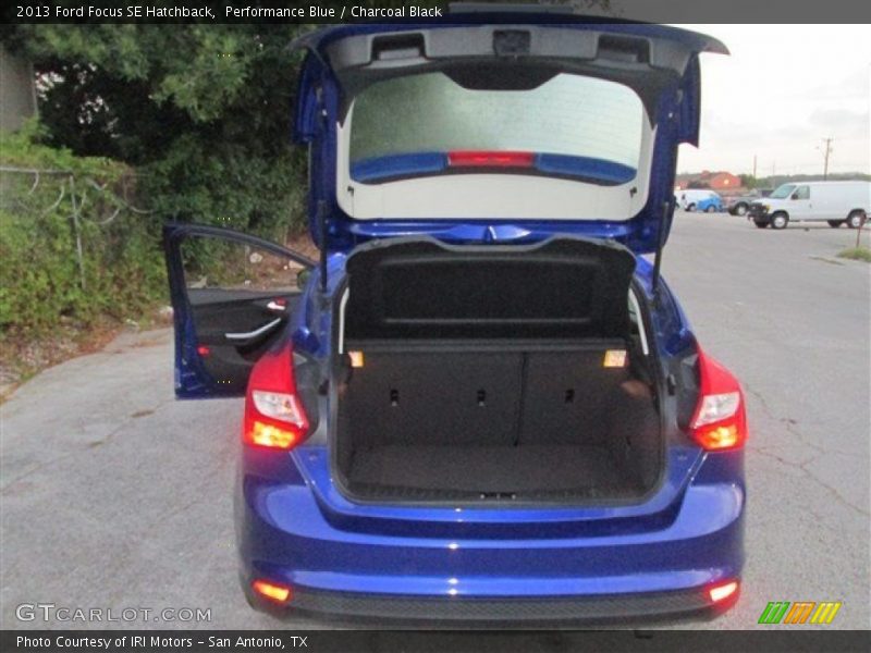  2013 Focus SE Hatchback Trunk