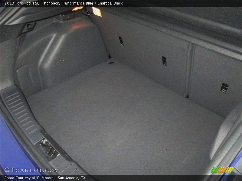  2013 Focus SE Hatchback Trunk