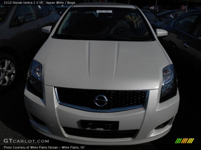 Aspen White / Beige 2010 Nissan Sentra 2.0 SR