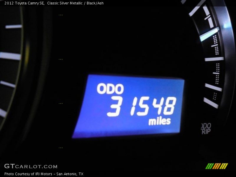 Classic Silver Metallic / Black/Ash 2012 Toyota Camry SE