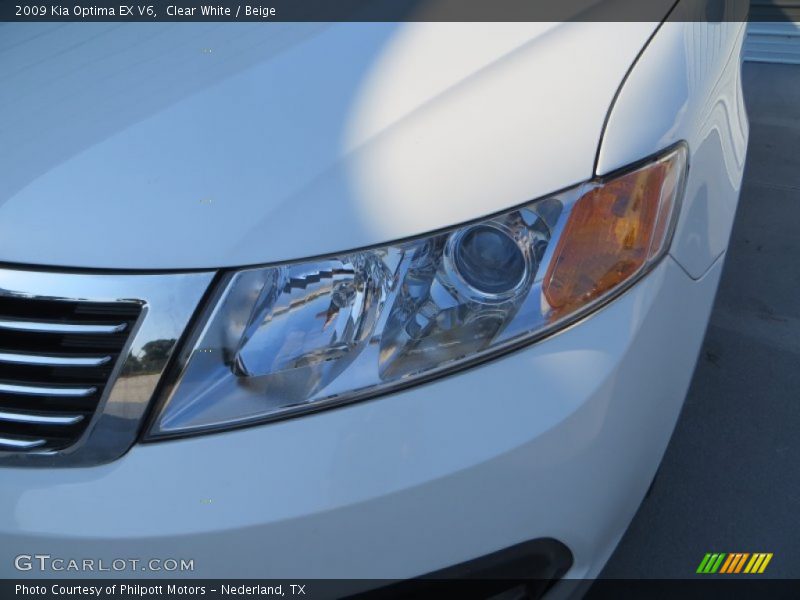 Clear White / Beige 2009 Kia Optima EX V6
