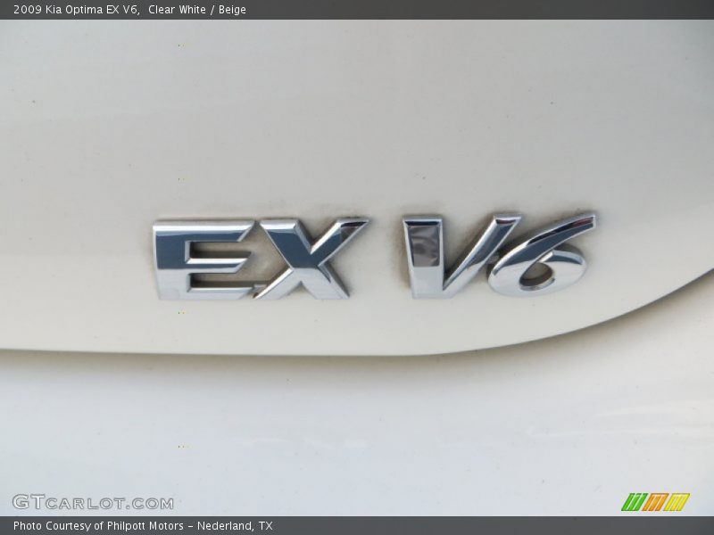 Clear White / Beige 2009 Kia Optima EX V6