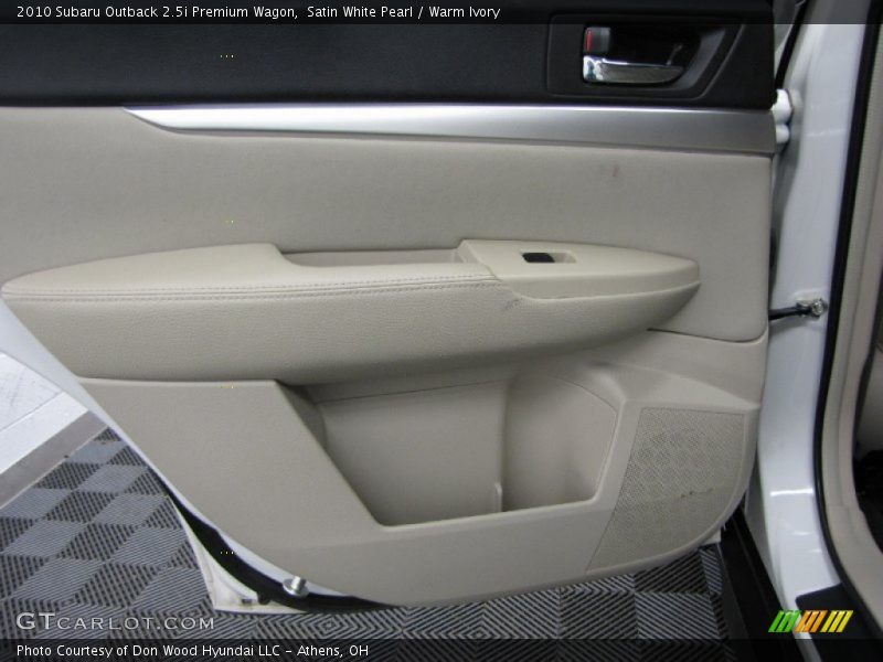 Satin White Pearl / Warm Ivory 2010 Subaru Outback 2.5i Premium Wagon
