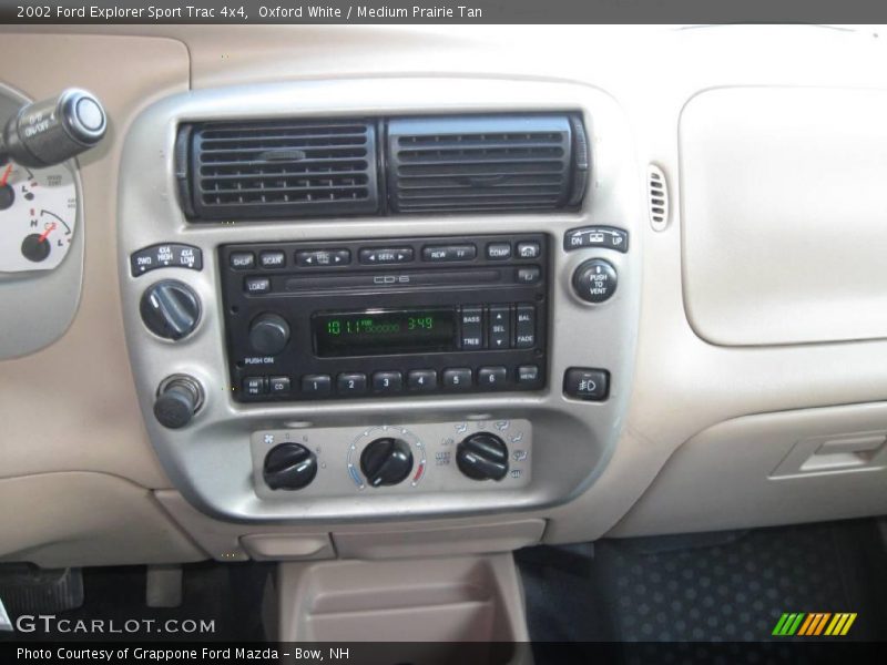 Oxford White / Medium Prairie Tan 2002 Ford Explorer Sport Trac 4x4