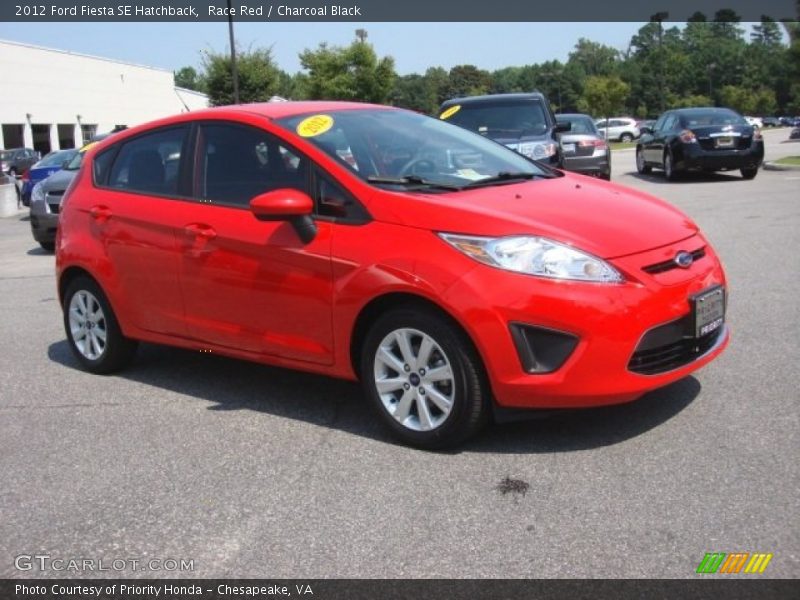 Race Red / Charcoal Black 2012 Ford Fiesta SE Hatchback