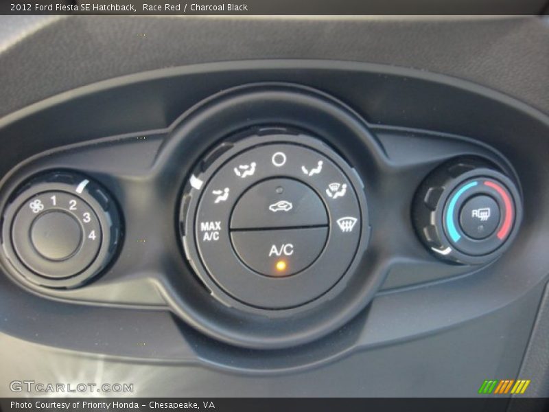 Race Red / Charcoal Black 2012 Ford Fiesta SE Hatchback