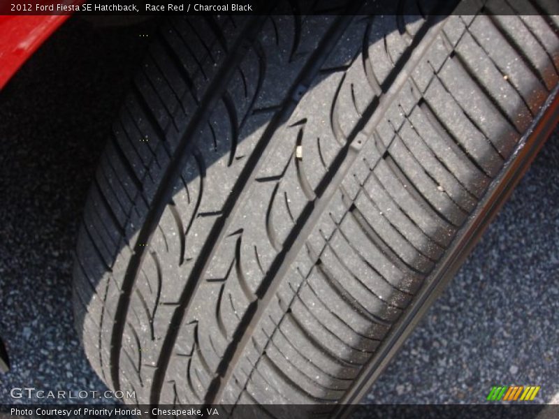 Race Red / Charcoal Black 2012 Ford Fiesta SE Hatchback